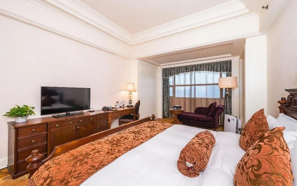 Zhengzhou Yiquan International Hotel