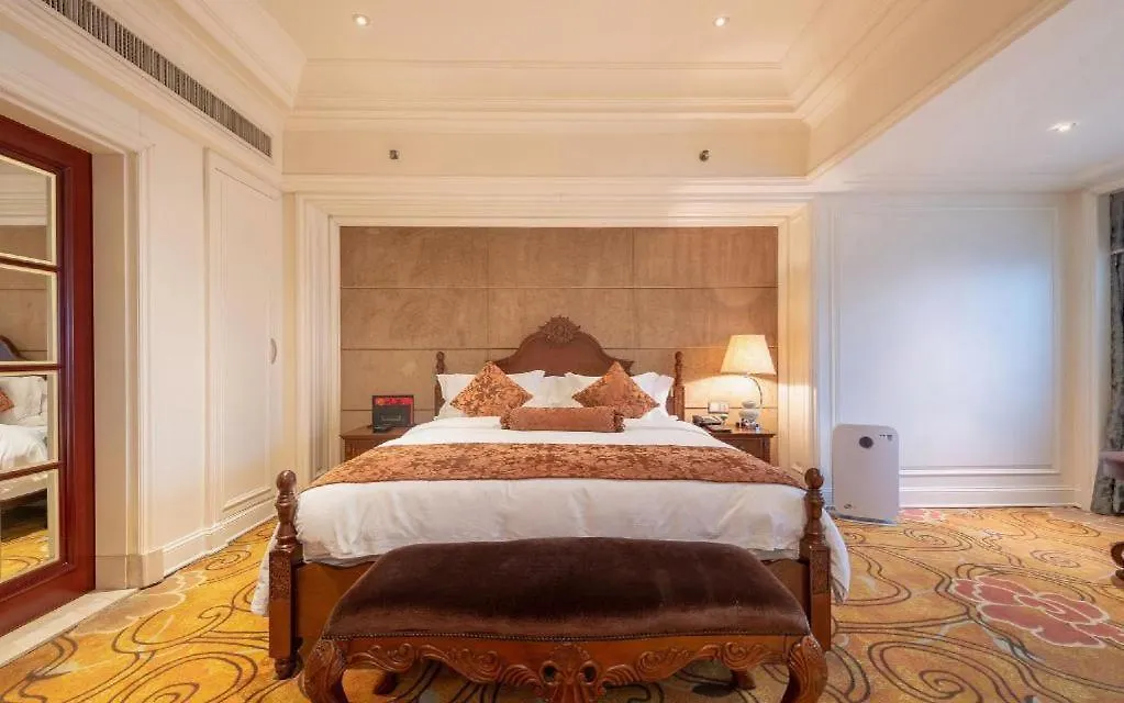 Zhengzhou Yiquan International Hotel