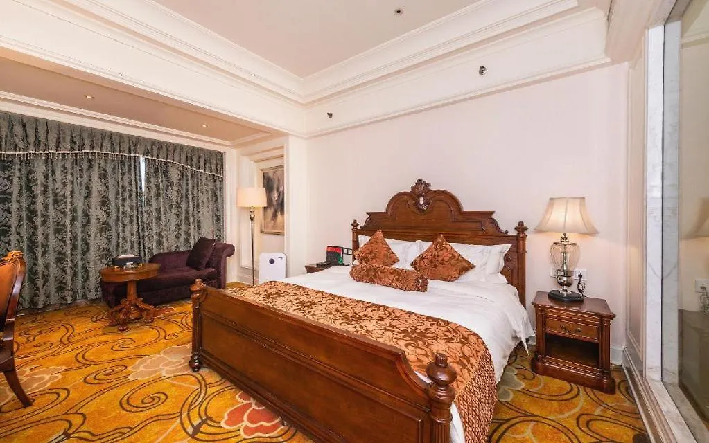 Zhengzhou Yiquan International Hotel