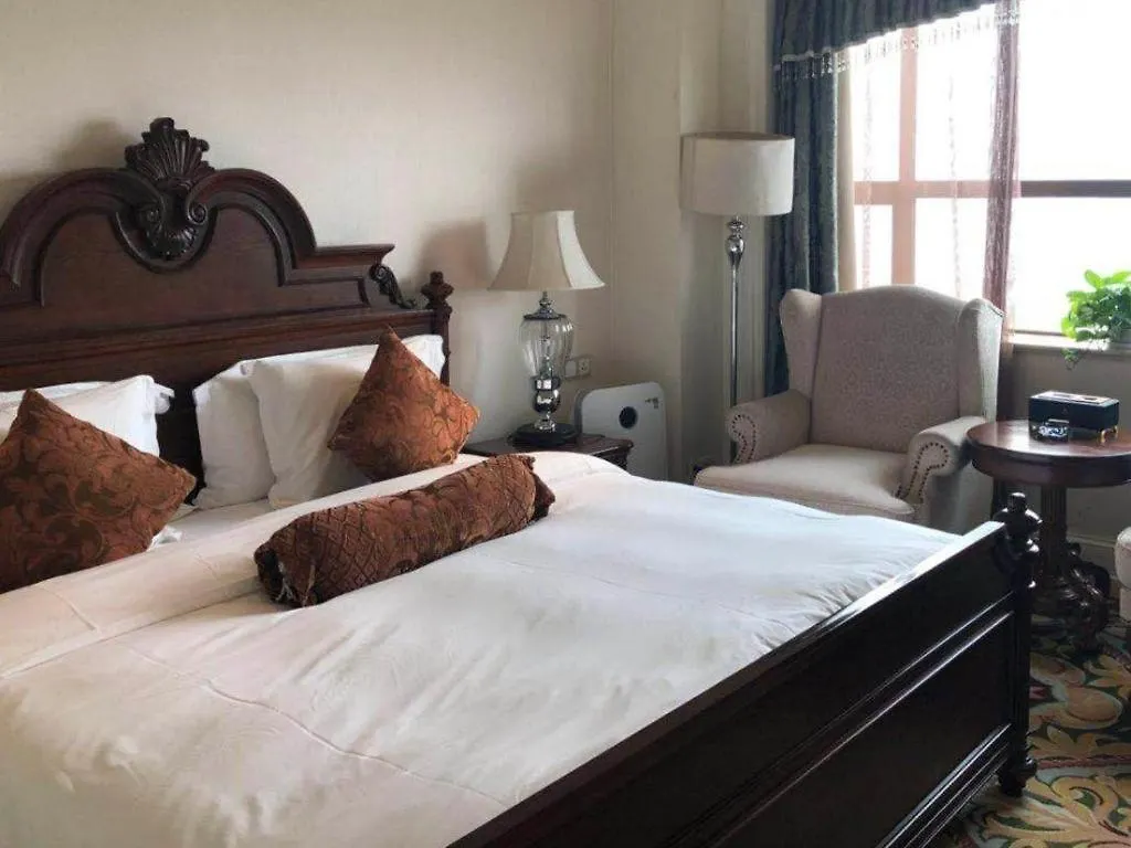 Zhengzhou Yiquan International Hotel