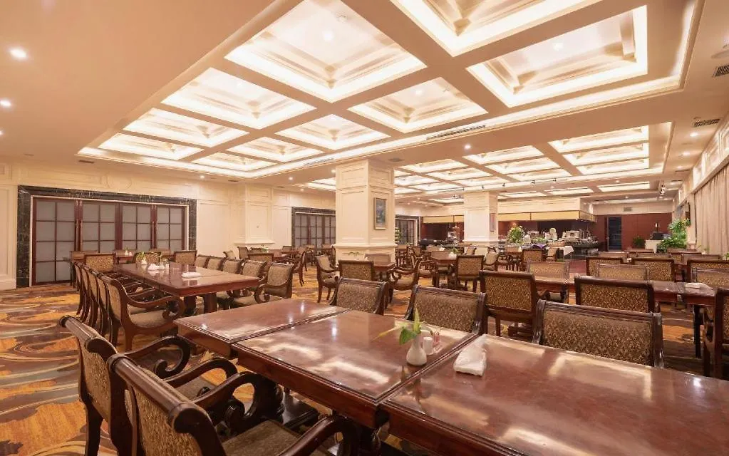 Zhengzhou Yiquan International Hotel